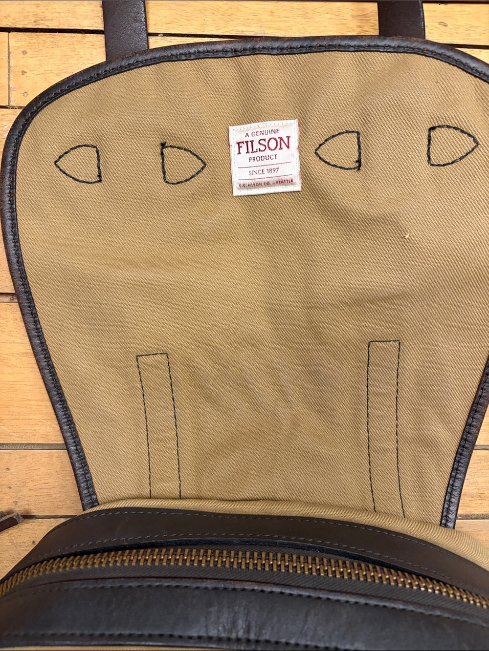 Filson Rugged Twill Rucksack Backpack Tan - Picture 16 of 17